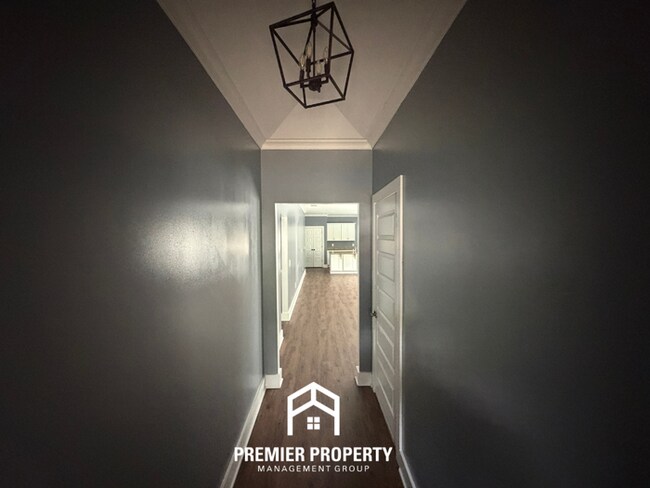 Building Photo - 4BR/2BA Birmingham Rental with Attached 1-Car Garage & Open Kitchen Island