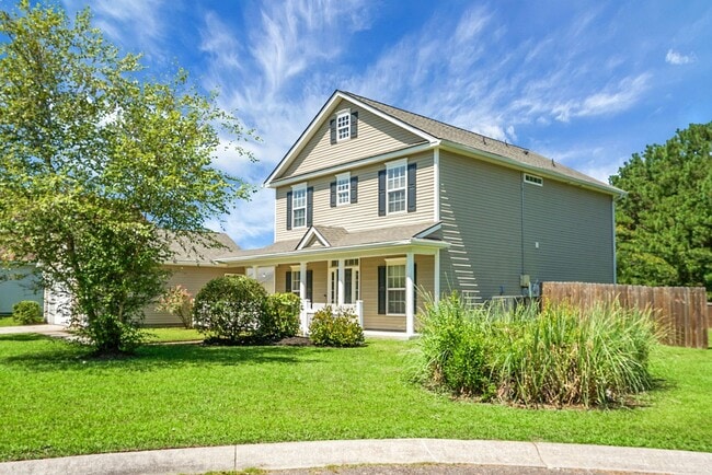 Building Photo - Beautiful 4 Bed/3 Bath home in Summerville...