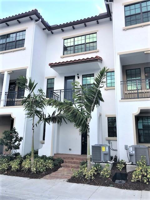 Building Photo - 11717 SW 13th Ct