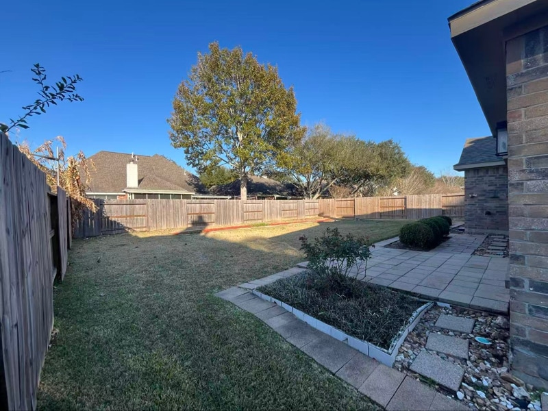 Building Photo - 7411 Maple Run Dr