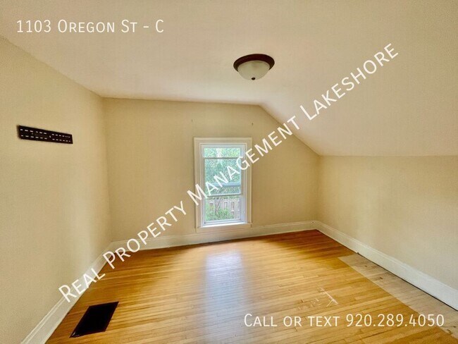 Building Photo - 1103 Oregon St