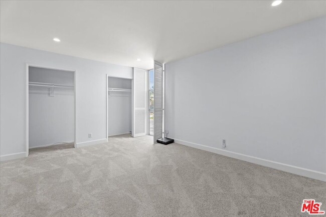 Building Photo - 2311 4th St