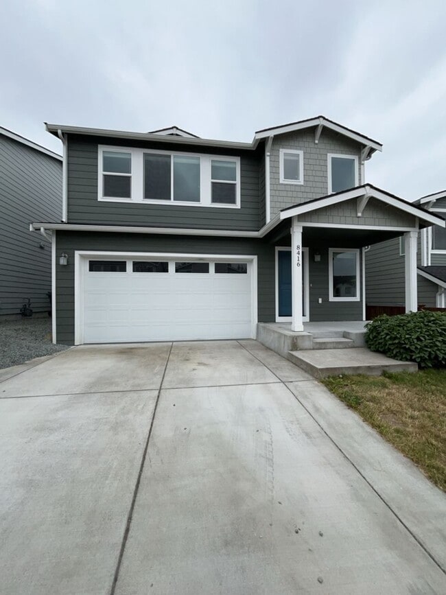 Building Photo - Newly Built 5BD 2.5BA in LSSD
