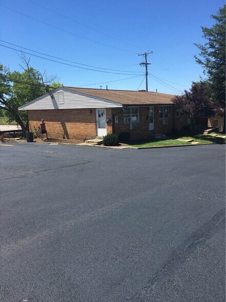 Building Photo - 7560 Mentor Ave