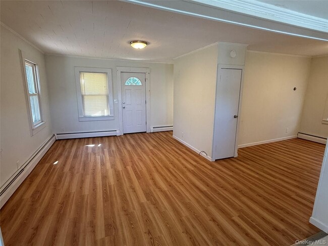 Building Photo - 875 Fleetwood Rd