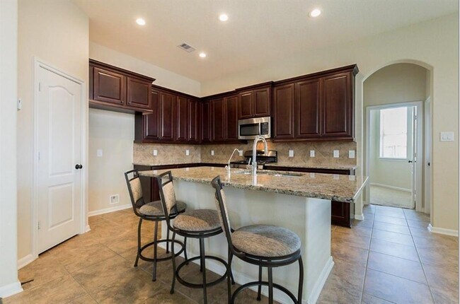Building Photo - 26930 Harwood Heights Dr