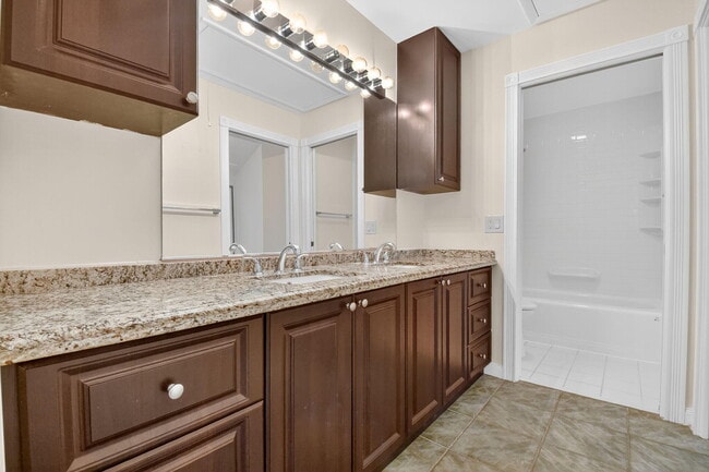 Building Photo - 203 Andover Ct