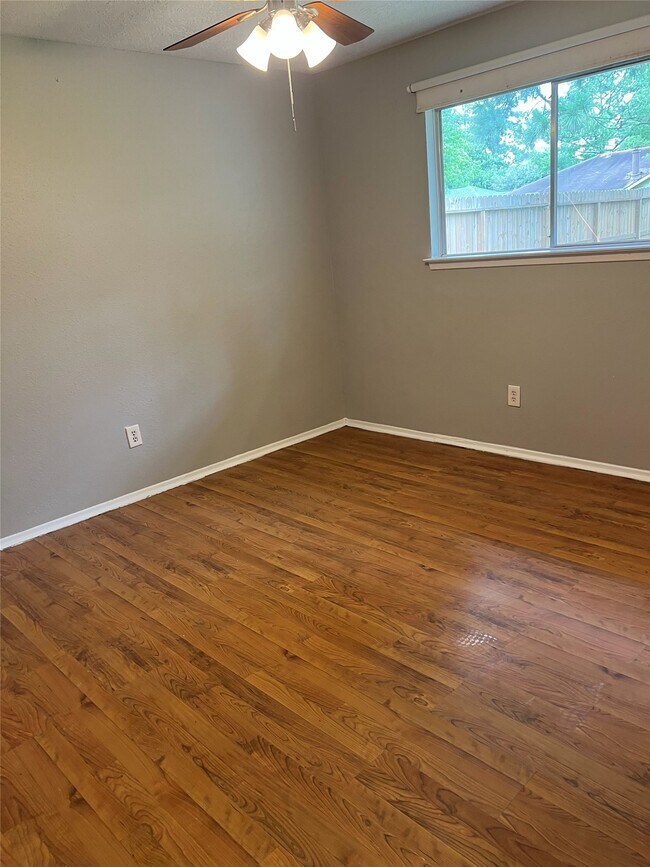 Building Photo - 6507 Bridgegate Dr