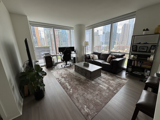 Building Photo - 500 N Lake Shore Dr