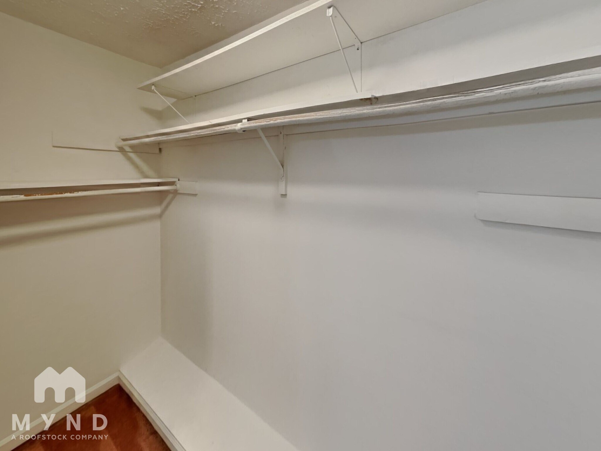 Building Photo - 383 Huntington Ridge Dr
