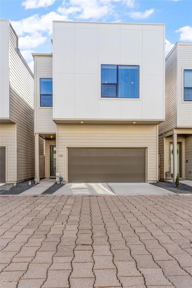 Building Photo - 4705 Thornton Grove