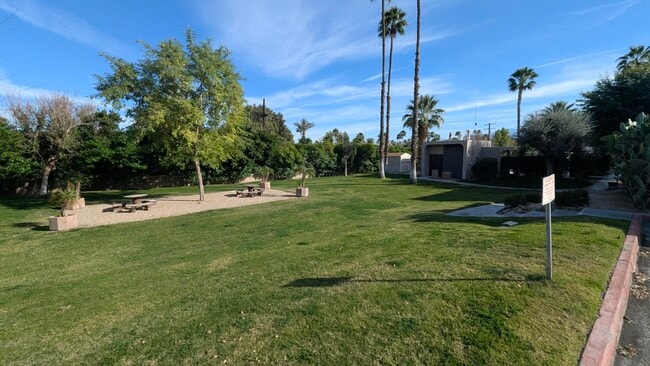 Building Photo - 2260 N Indian Canyon Dr