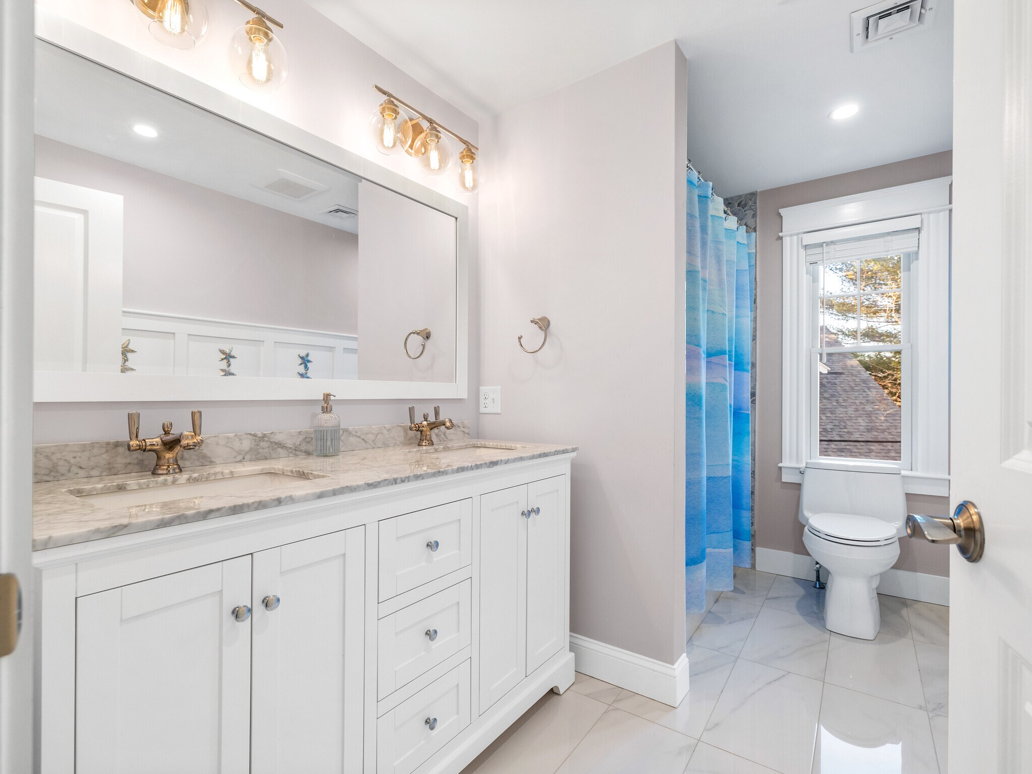 Building Photo - 25 Falmouth Rd