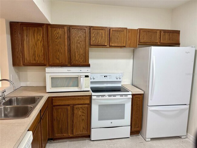 Building Photo - 9515 Grovedale Cir