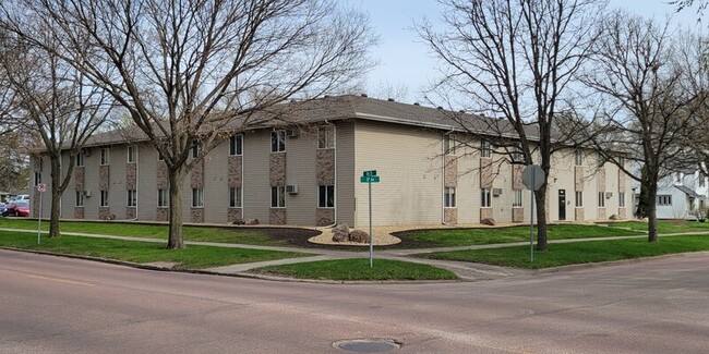 8th & 8th Apartments - 720 8th Ave Brookings SD 57006 | Apartment Finder