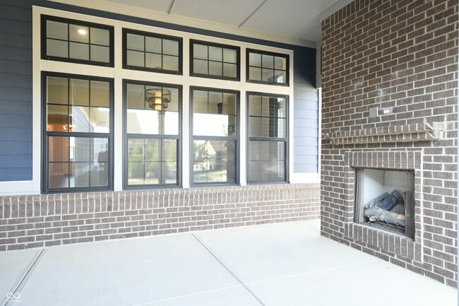 Building Photo - 1567 Jensen Dr