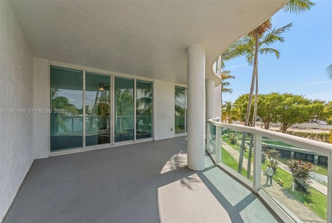 Building Photo - 7914 Harbor Island Dr