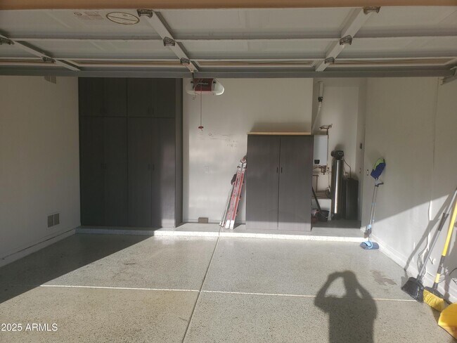 Building Photo - 26111 N 67th Dr