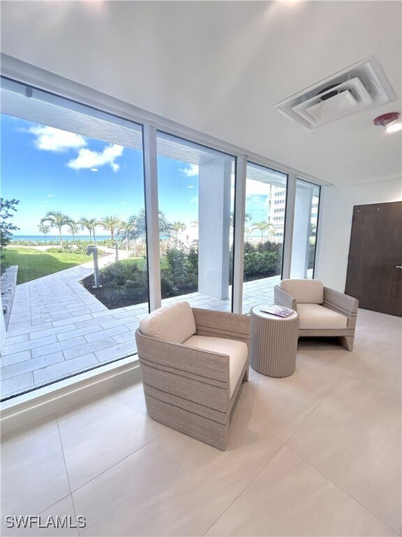 Building Photo - 3443 Gulf Shore Blvd N