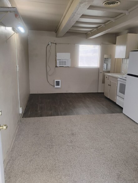 Building Photo - 1639 Basin St SW