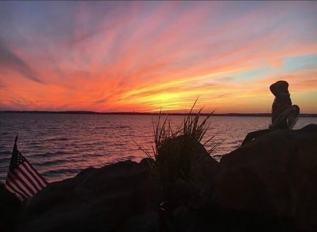 Building Photo - 39 Castle Rd