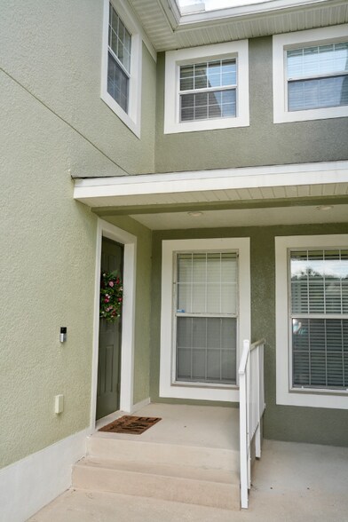 Building Photo - 2255 Kings Palace Dr