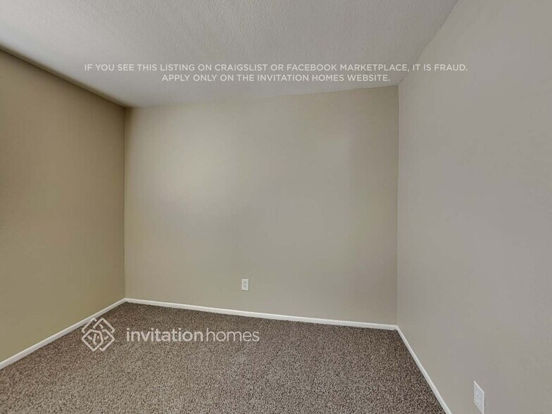 Building Photo - 8315 W Clear Stream Dr