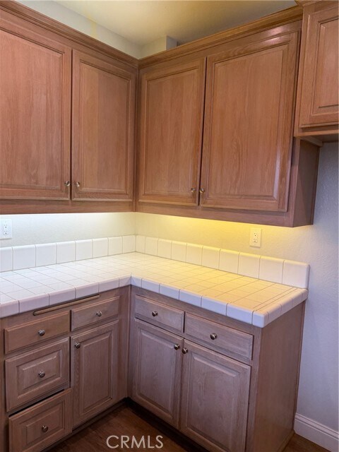 Building Photo - 14253 Meadowlands Dr