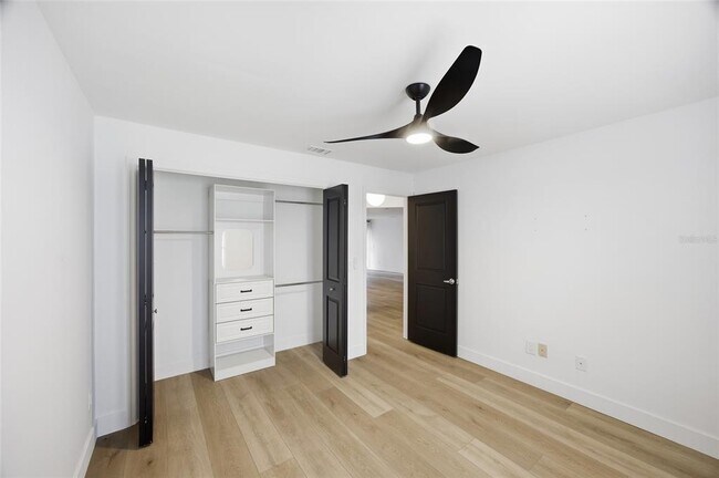 Building Photo - 13025 Village Chase Cir