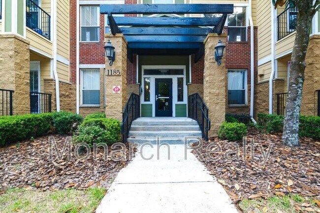 Building Photo - 1185 SW 9th Rd