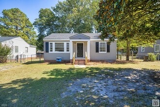 Building Photo - 2506 Coleman Ave