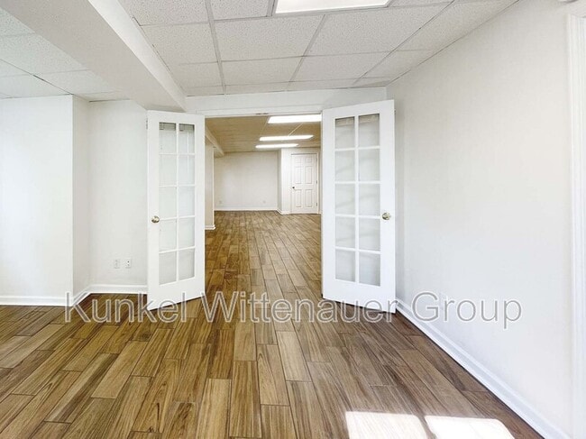 Building Photo - 2746 Brookrun Dr