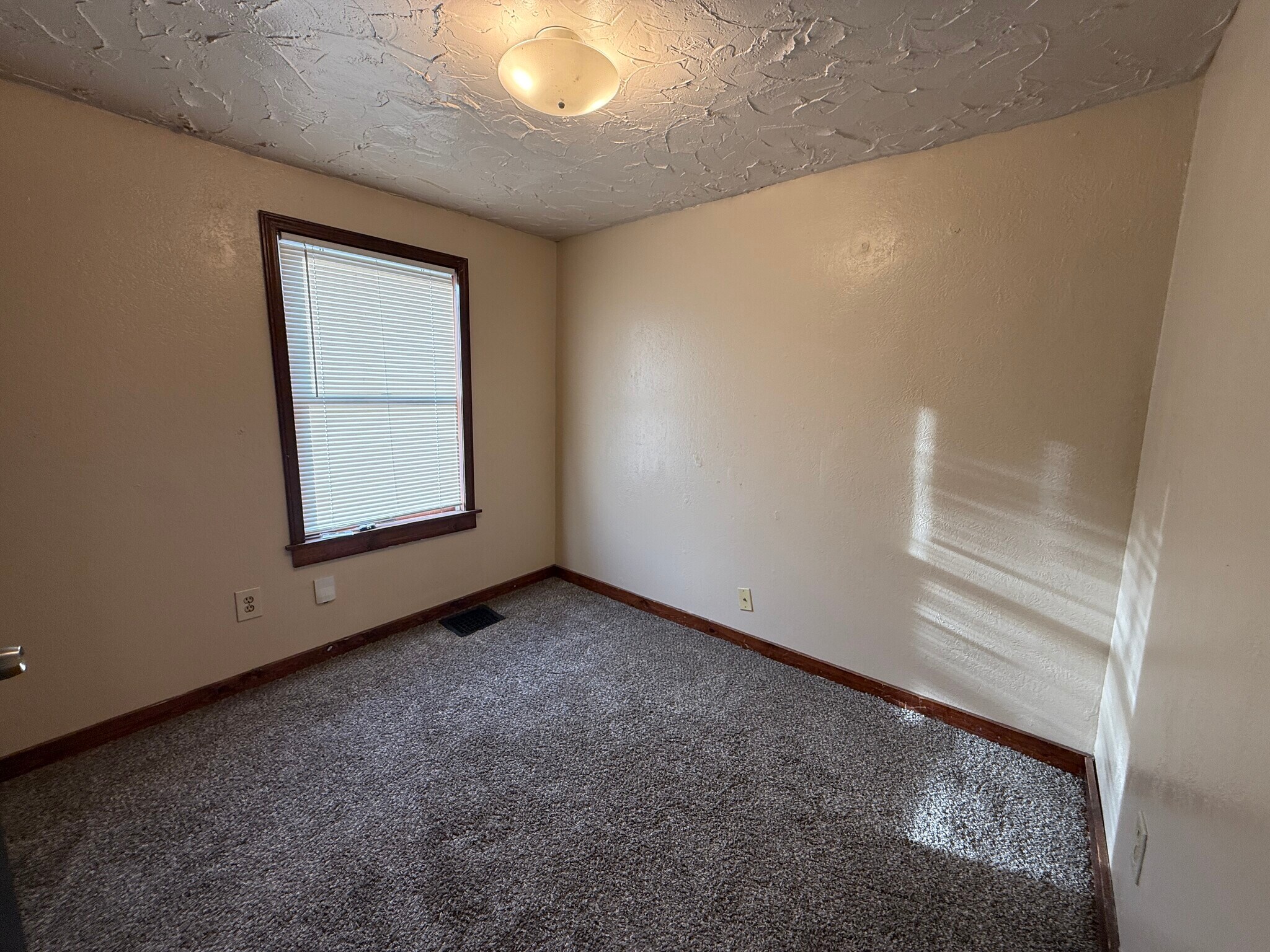 Upstairs Bedroom (4) - 339 Power St