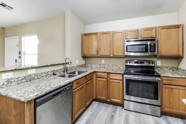 Building Photo - 10428 Bradford Way