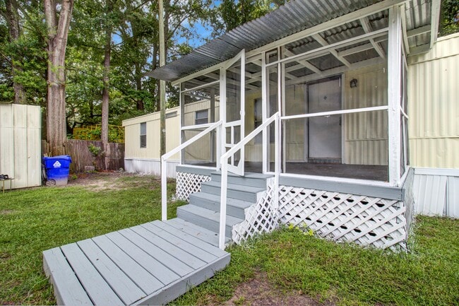 Primary Photo - 2619 Warm Ave