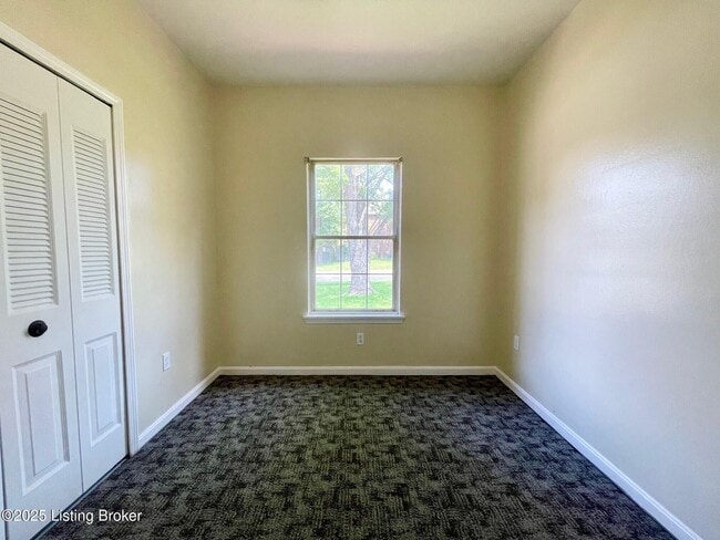 Building Photo - 508 Country Club Dr