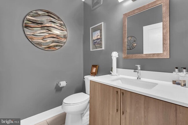 Building Photo - 145 Riverhaven Dr