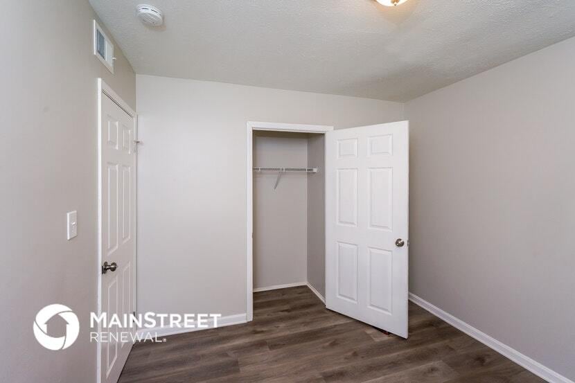 Building Photo - 309 Downes Ln