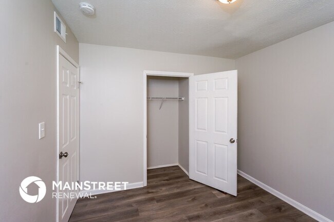 Building Photo - 309 Downes Ln