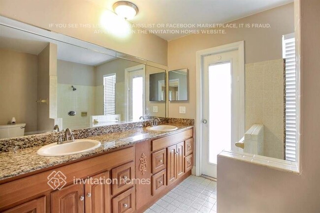 Building Photo - 11179 NW 18th Ct