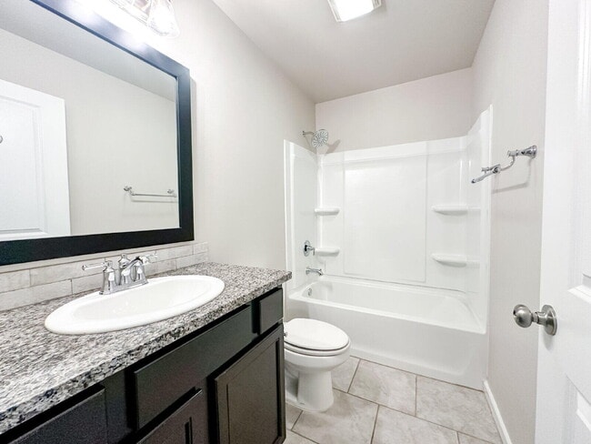 Building Photo - 13803 Quanah Ave