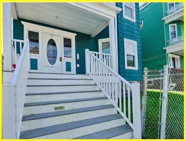 Building Photo - 51 Dix St