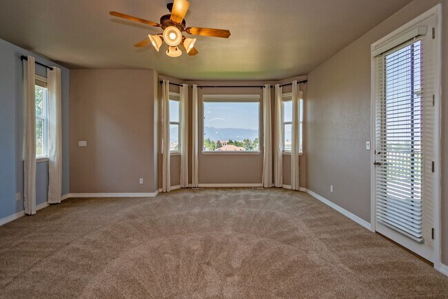 Building Photo - 10154 Silver Leaf Way