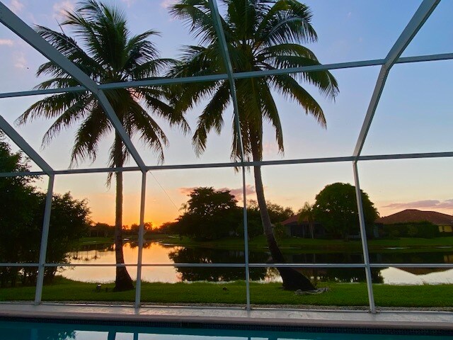 Building Photo - 11305 Longshore Way E