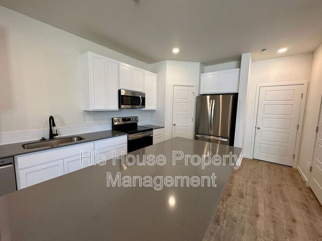Building Photo - 3956 Pinnacles Ct