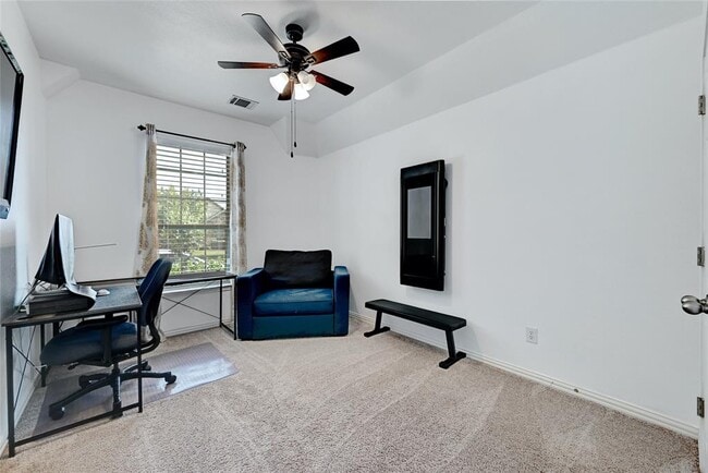 Building Photo - 2812 St Paul Rivera