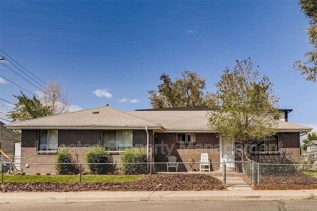 Building Photo - 405 W Bates Ave