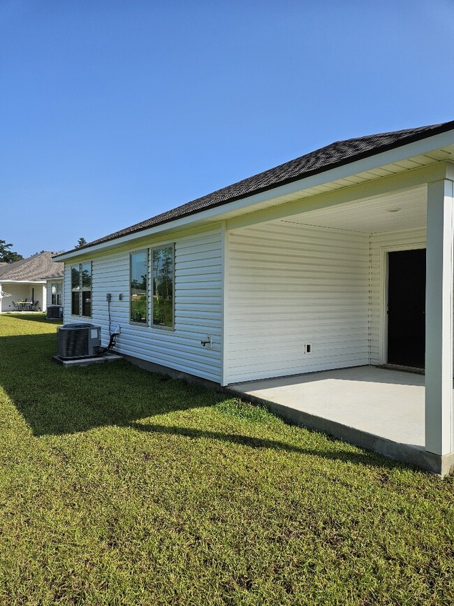 Building Photo - 35434 Grovemont Dr