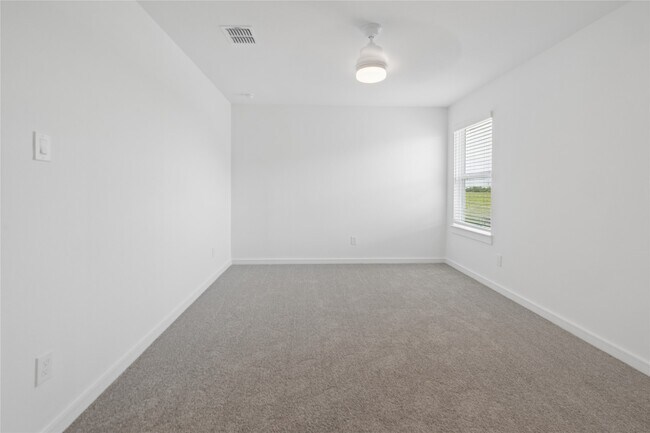 Building Photo - 4727 Bay Vista Dr