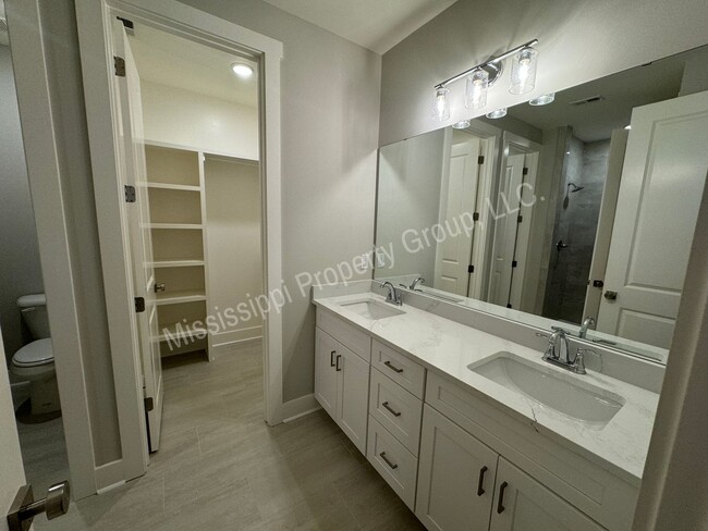 Building Photo - 3BD/3.5BA - New Construction @ The Reserve...